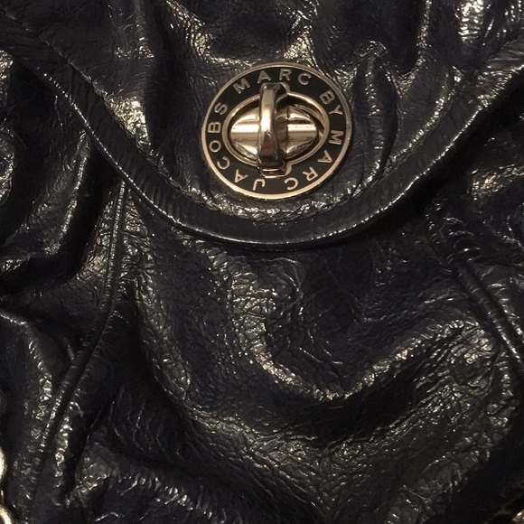 Marc by Marc Jacobs navy patent leather bag purse - Picture 3 of 8